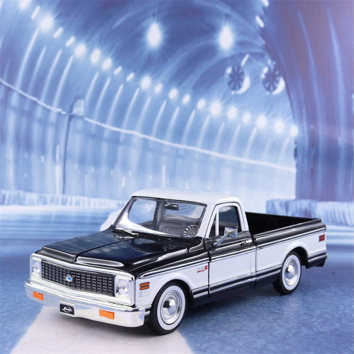 CHEVY CHEYENNE 1972 1:24 22cm