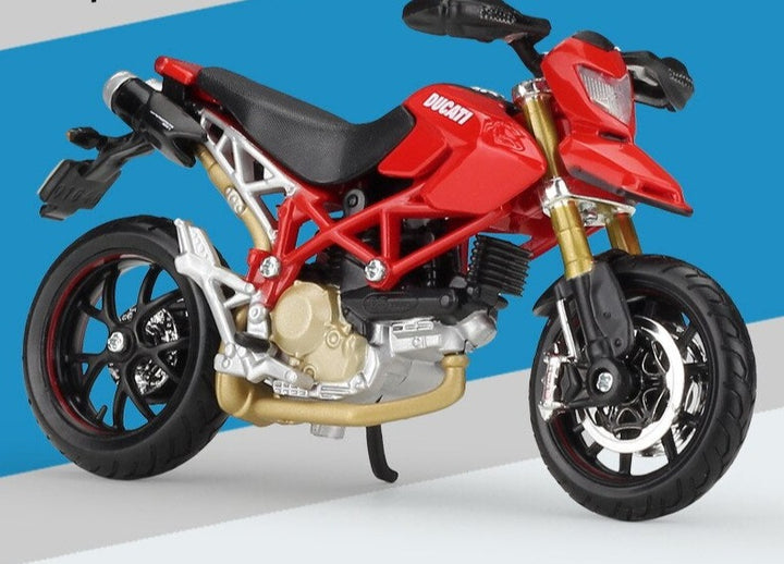 Moto 1:18 Ducati Naked V4