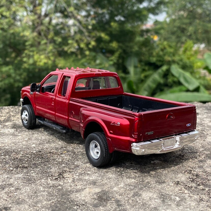 Ford F350 1:32 20cm
