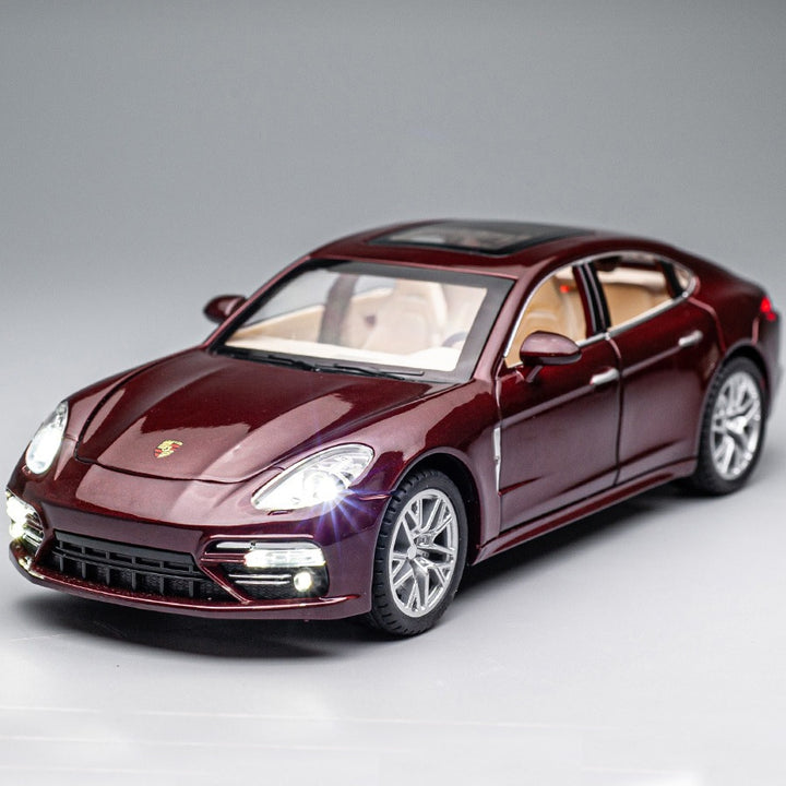 Porsche Panamera 1:24 20cm
