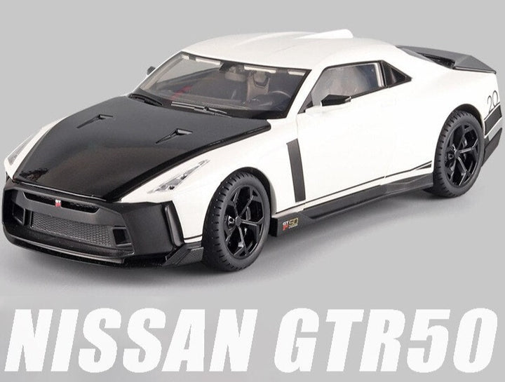 Nisasn GTR50 1:18 27cm