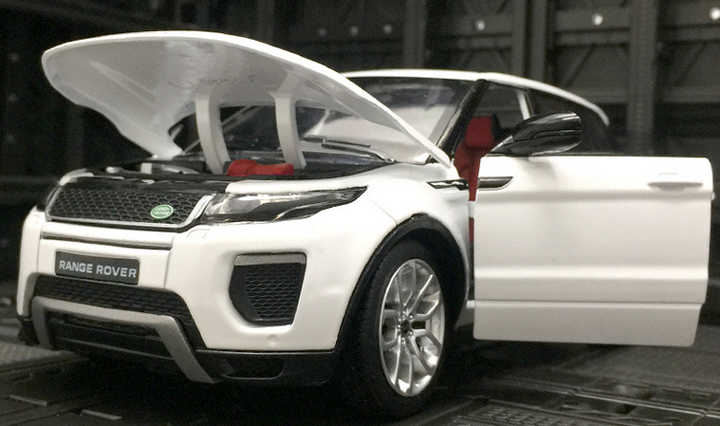 Range Rover Evoque 1:24 18cm