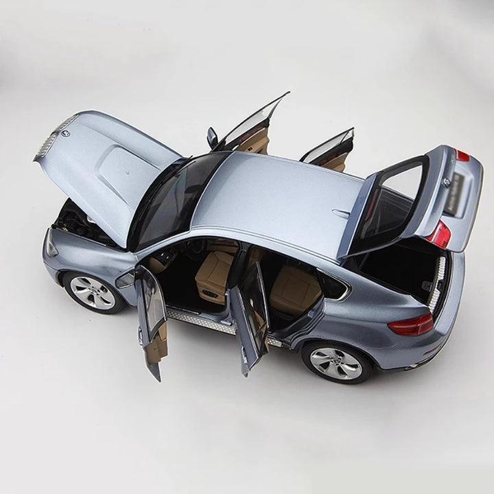 BMW X6 1:18 26cm