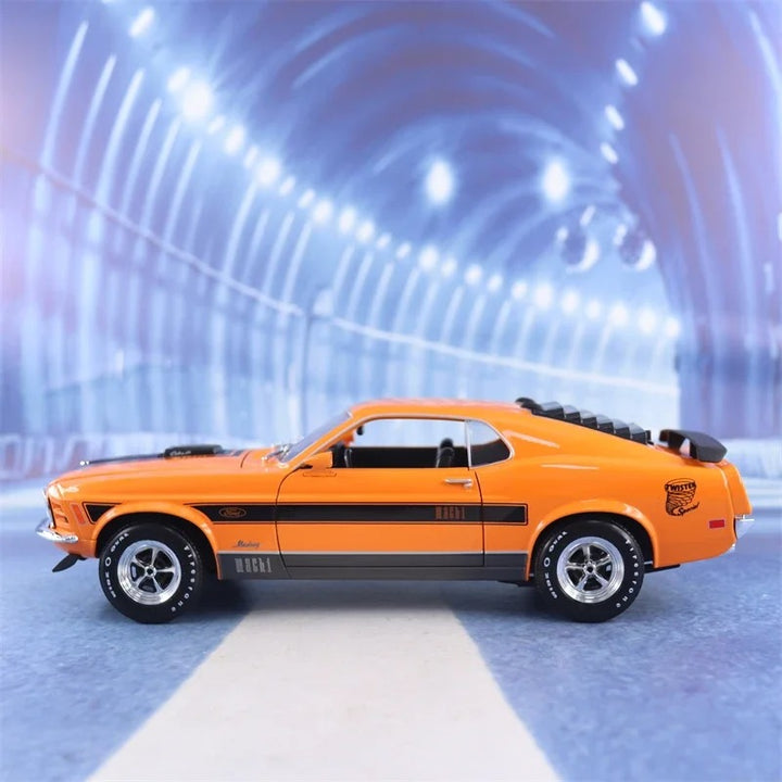 Ford Mustang Mach 1 1:18 25cm