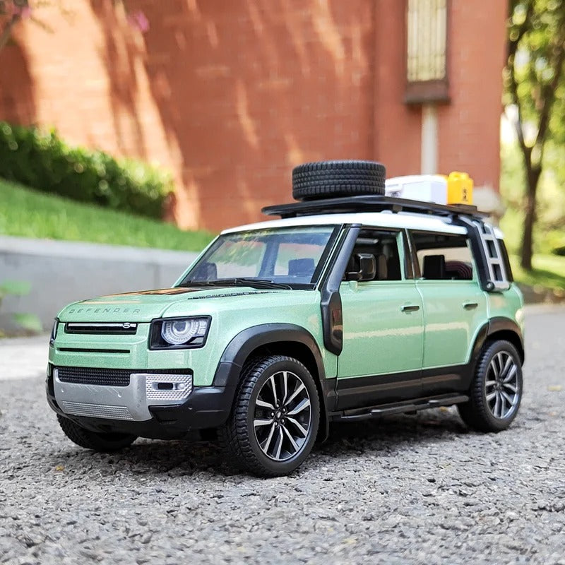 Land Rover Defender 2022 1:24 22cm