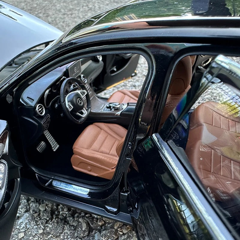 Mercedes GLC 1:18