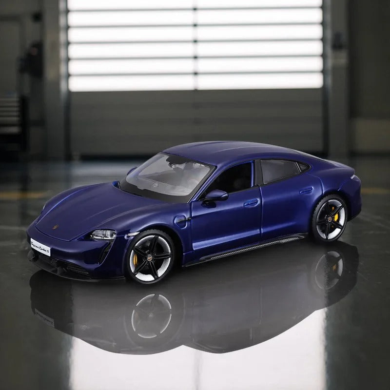 Porsche Taycan 1:24 20cm