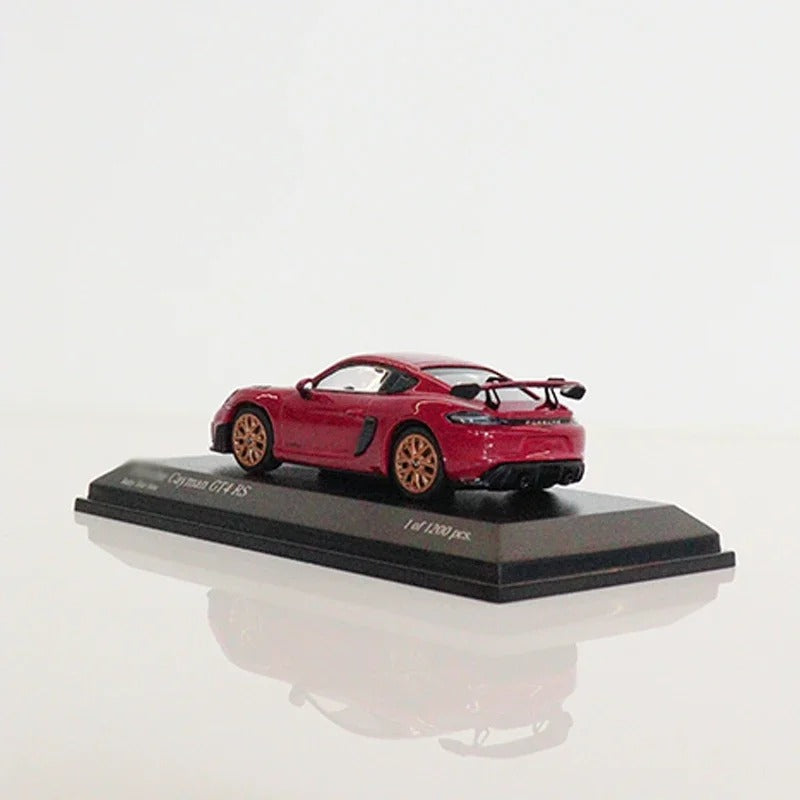 Porsche Cayman GT4 1:64