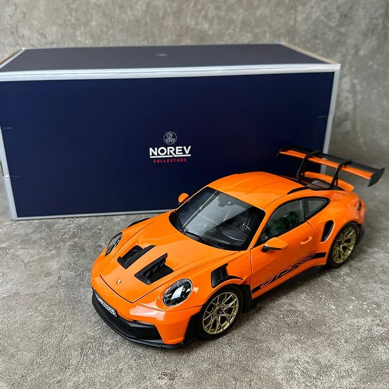 PORSCHE 911 GT3 1:18