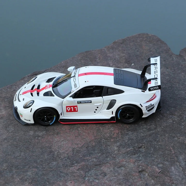 Porsche 911 RSR LM  1:24 20cm