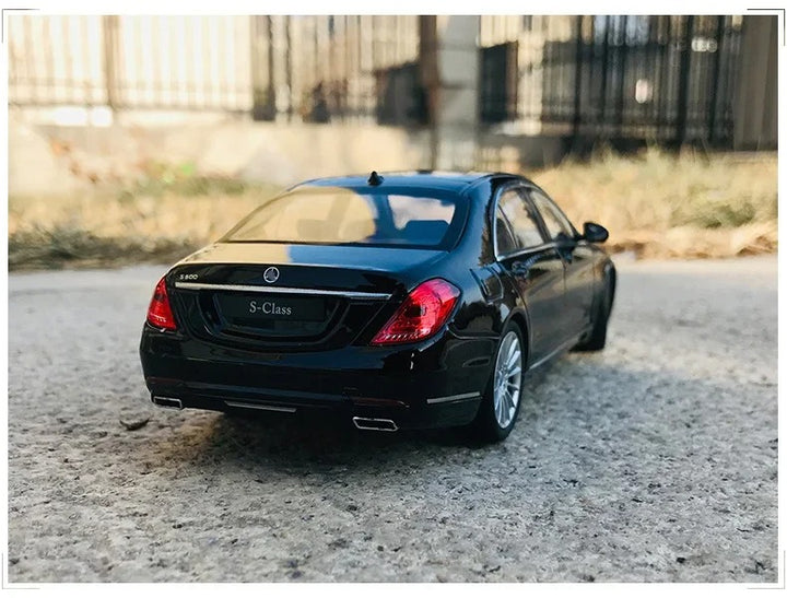 Mercedes Benz S-Class  1:24 20cm