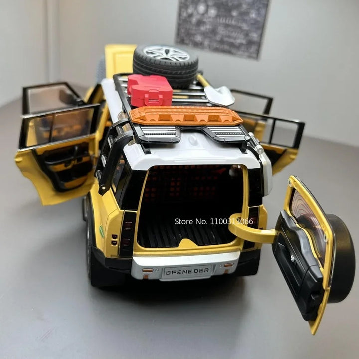 Land Rover Defender Camel Trophy 1:24 22cm