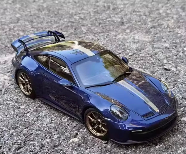 PORSCHE 911 GT3 1:18