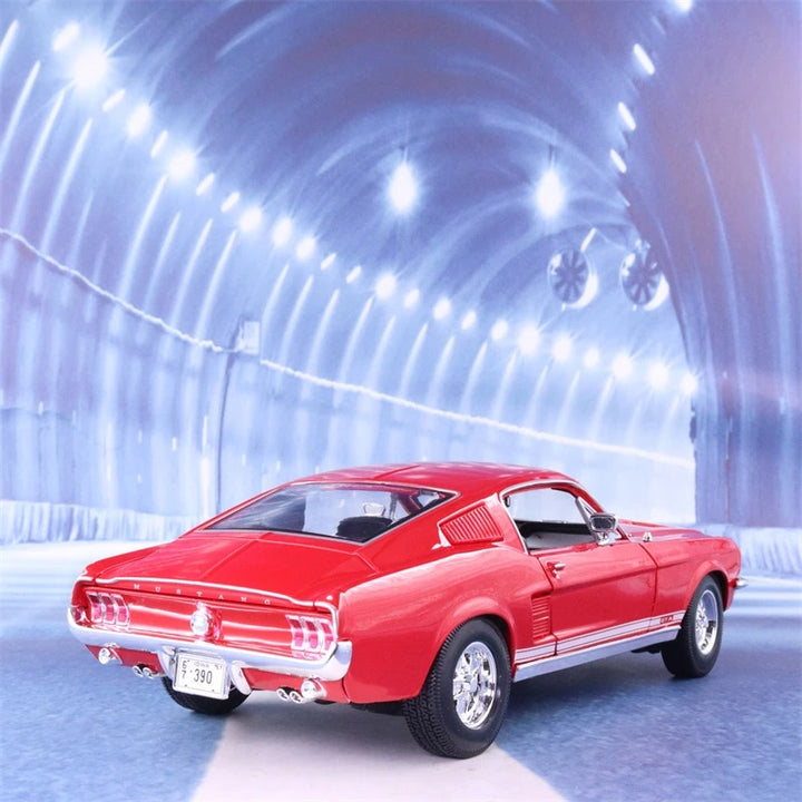 Ford Mustang GTA 1:18