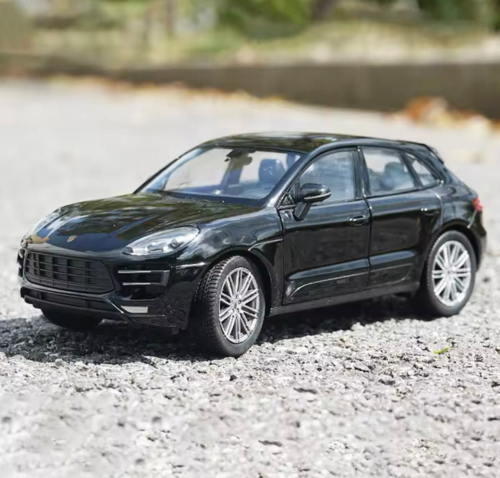 Porsche Macan 1:24 20cm