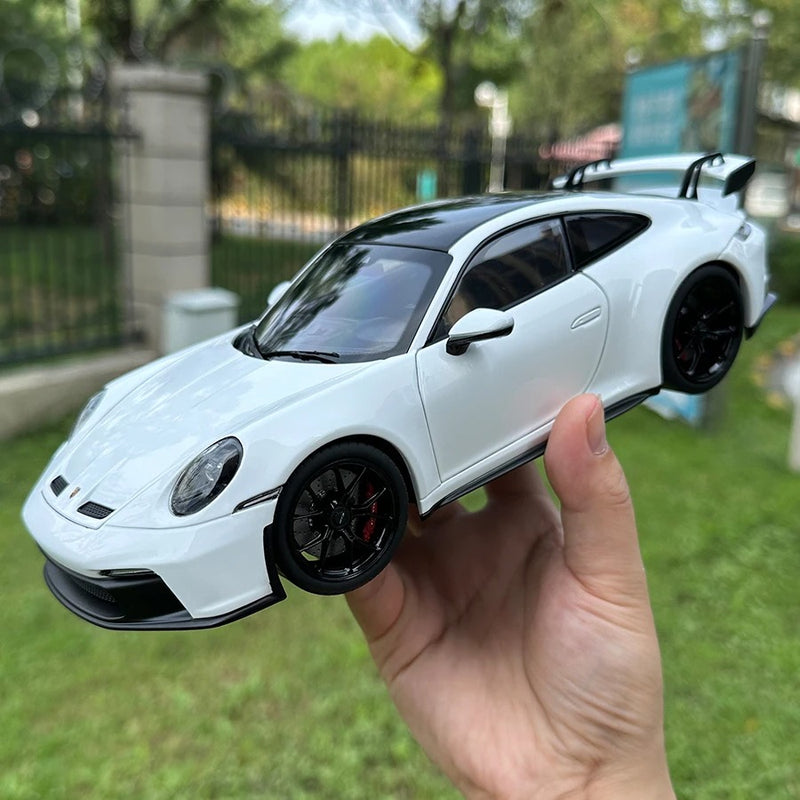 PORSCHE 911 GT3 1:18