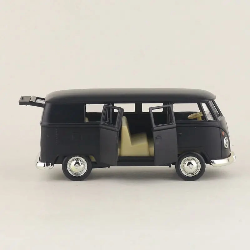 Kombi 1:36