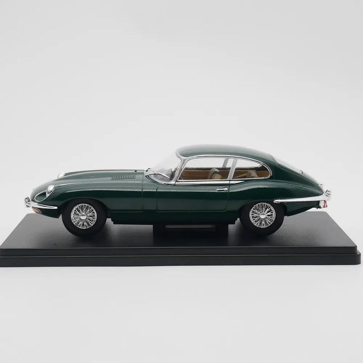 Jaguar E Type 1:24