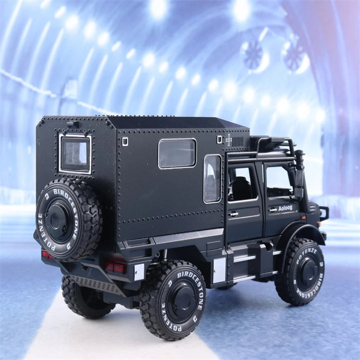 Mercedes-Benz MotorHome 1:24