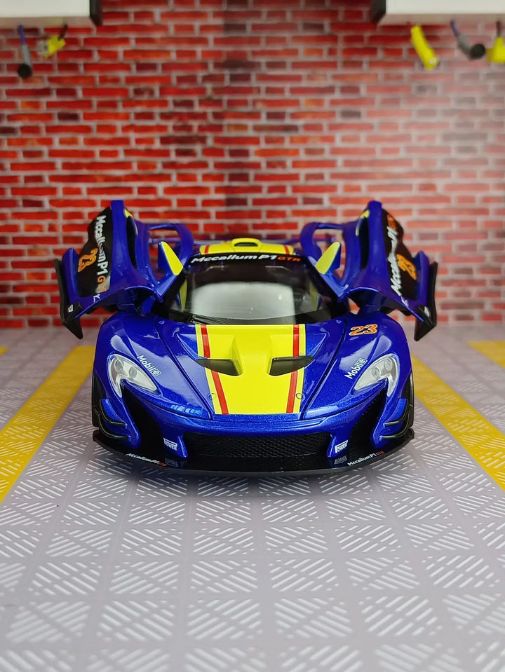 McLaren P1 GTR Supercar 1:24