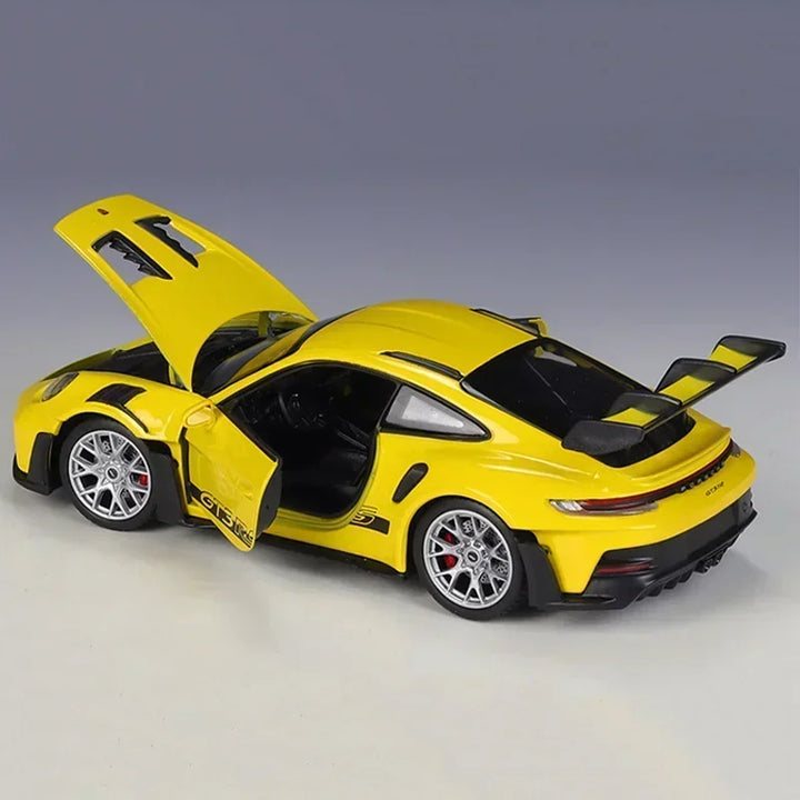 Porsche 911 Gt3 992 1:24 24cm