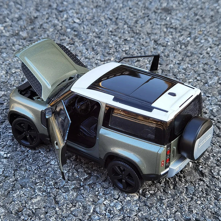 Land Rover Defender SUV 1:24 19cm