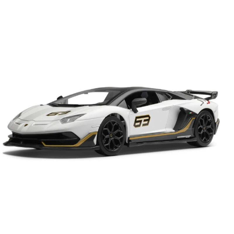 Lamborghini Aventador 1:24