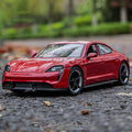 Porsche Taycan Turbo S 1:24 20cm