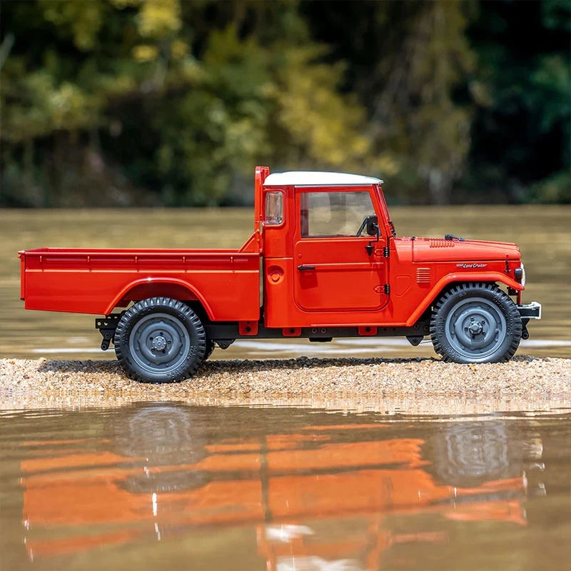 Toyota Bandeirantes 1:18 28cm