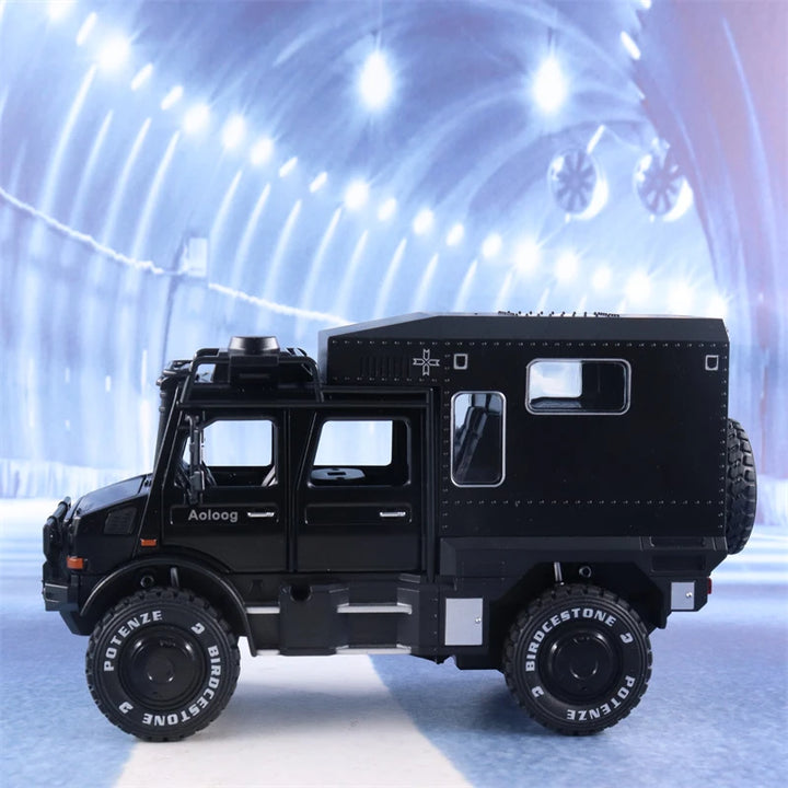 Mercedes-Benz MotorHome 1:24