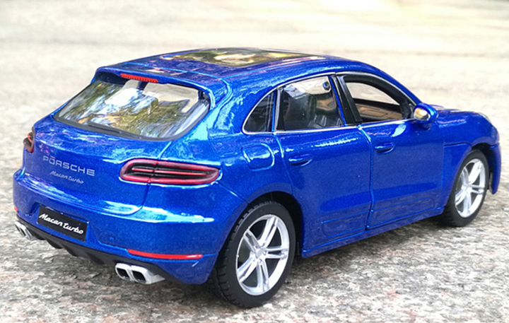Porsche Macan 1:24 20cm