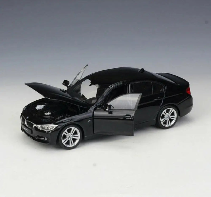 BMW 335i 1:24 20cm