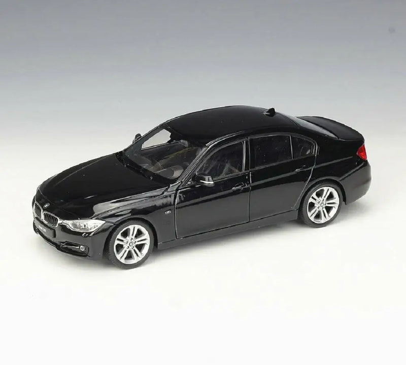 BMW 335i 1:24 20cm