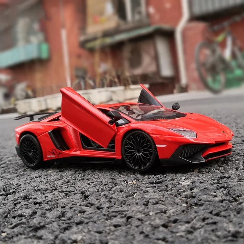 Lamborghini Aventador SV 1:24 20cm