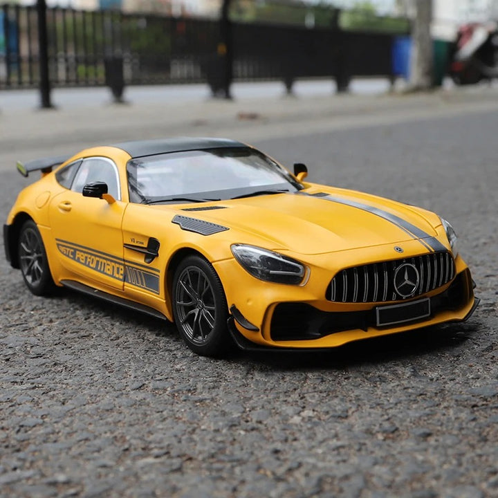 Mercedes-Benz GTR 1:18