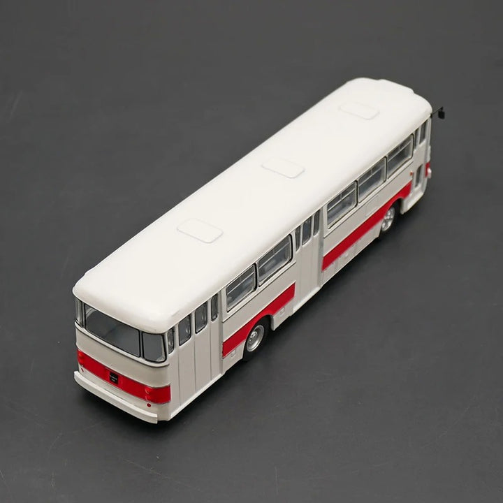 Ônibus 1:50