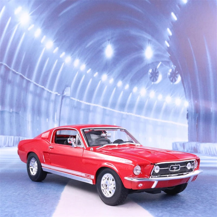 Ford Mustang GTA 1:18