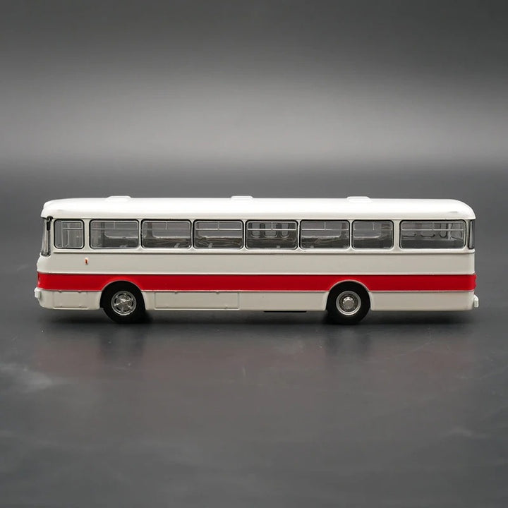 Ônibus 1:50