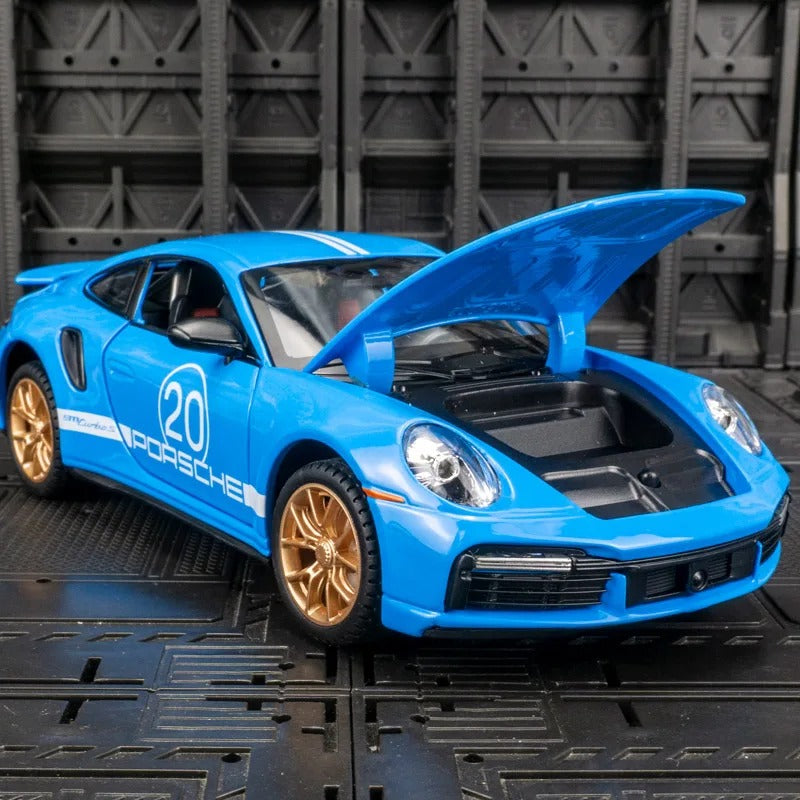 Porsche 911 TARGA 4S Turbo S 1:24 21cm