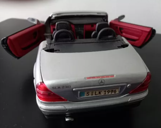 Mercedez Bens Slk 230 1:18