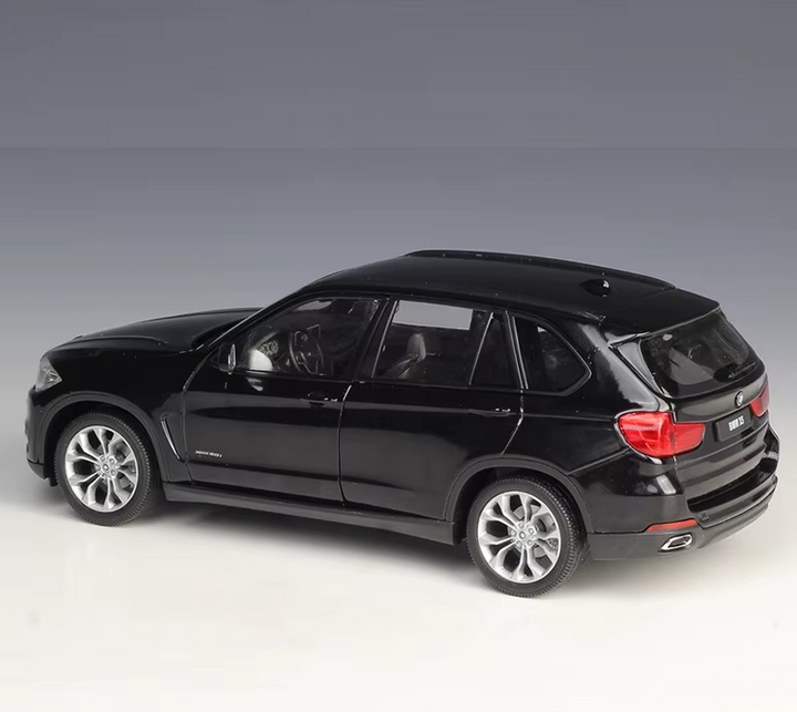 BWM X5 1:24 20CM