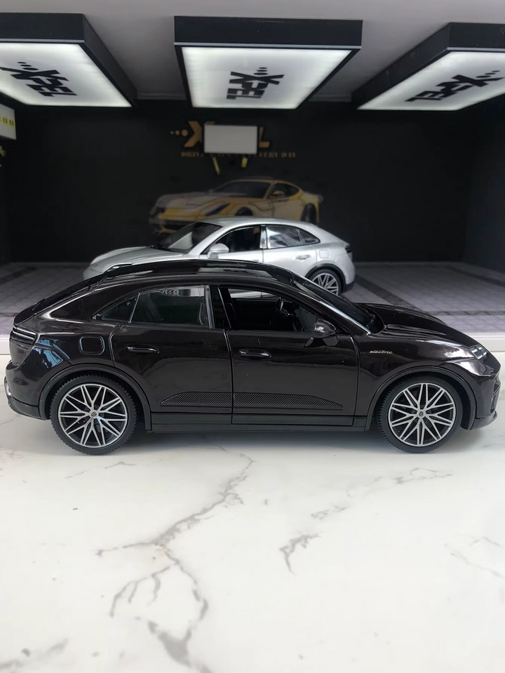 Porsche Macan 4 Electric 1:24