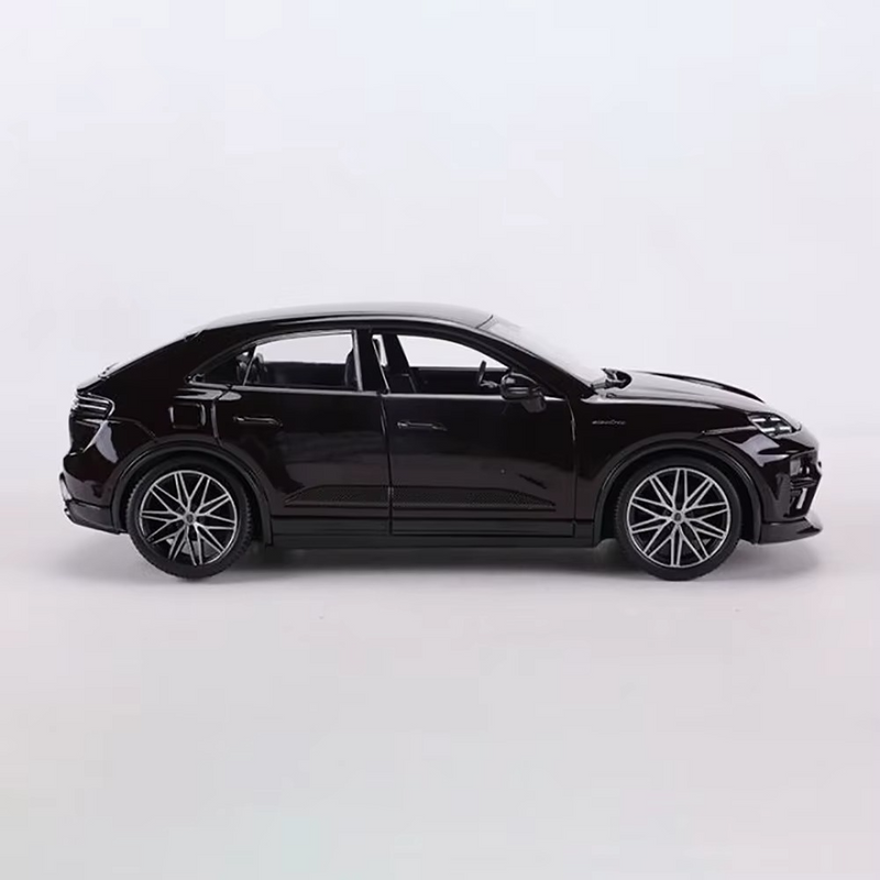 Porsche Macan 4 Electric 1:24