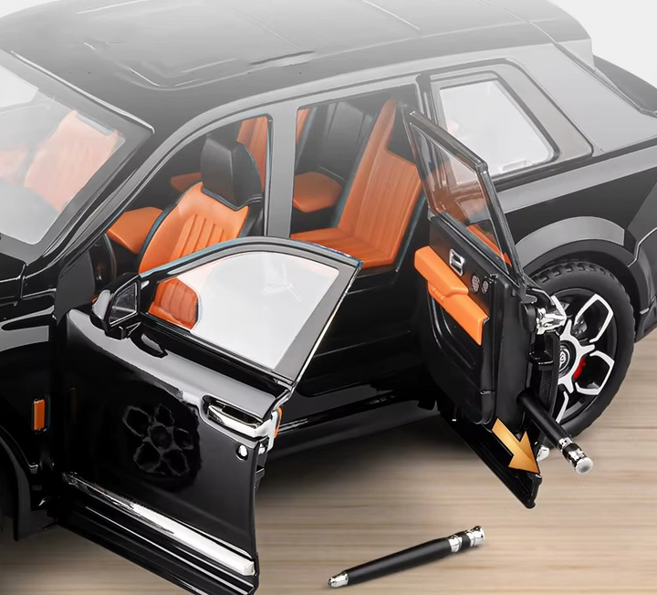 Rolls Royce Cullinan SUV 1:24 22cm