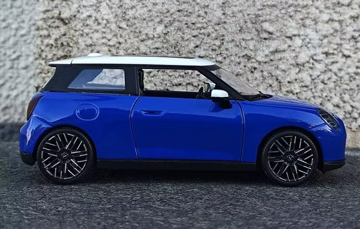 Mini Cooper 1:24