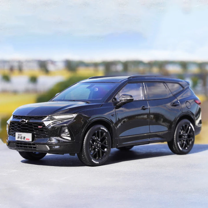 Chevrolet Blazer Trailblazer RS SUV 1:18 28cm