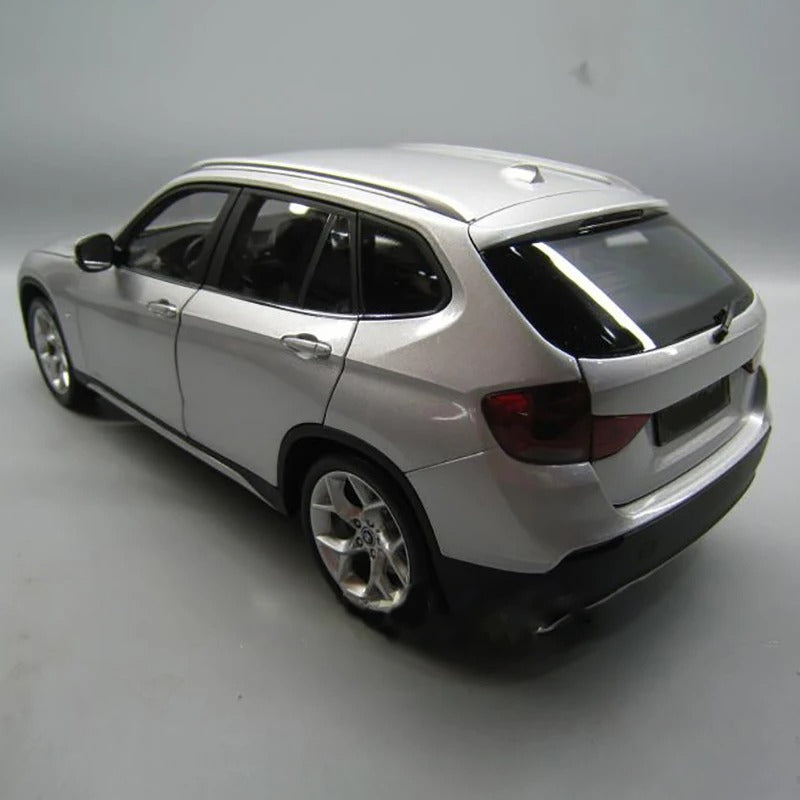 BMW X1 1:18