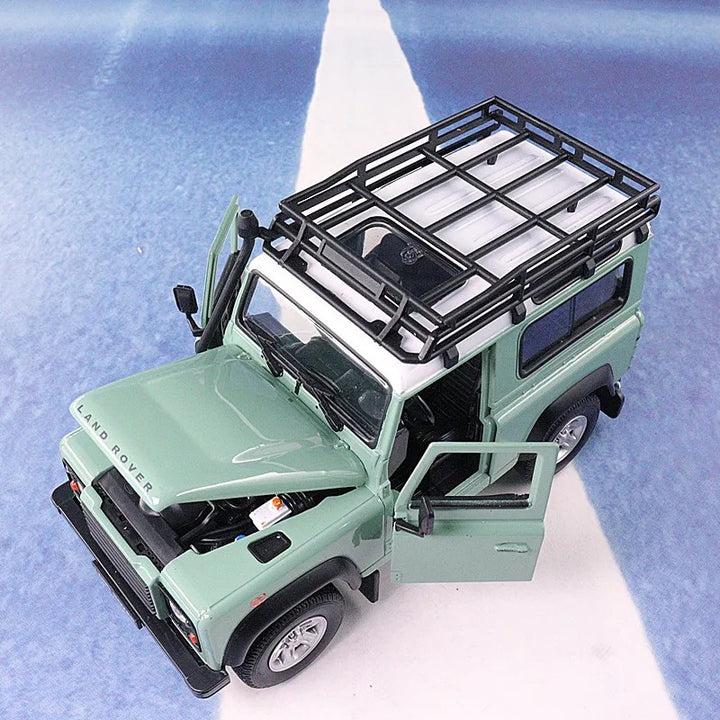 Land Rover Defender 1:24