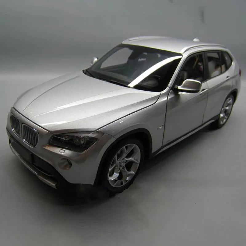 BMW X1 1:18