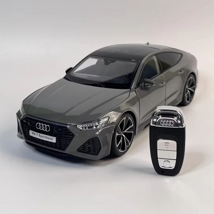 Audi RS7 1:18 28cm + Controle